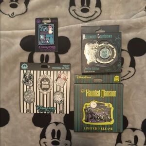 Disney Haunted Mansion Pin Set